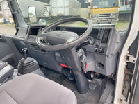 いすゞエルフ冷凍車（冷蔵車）小型（2t・3t）[写真34]