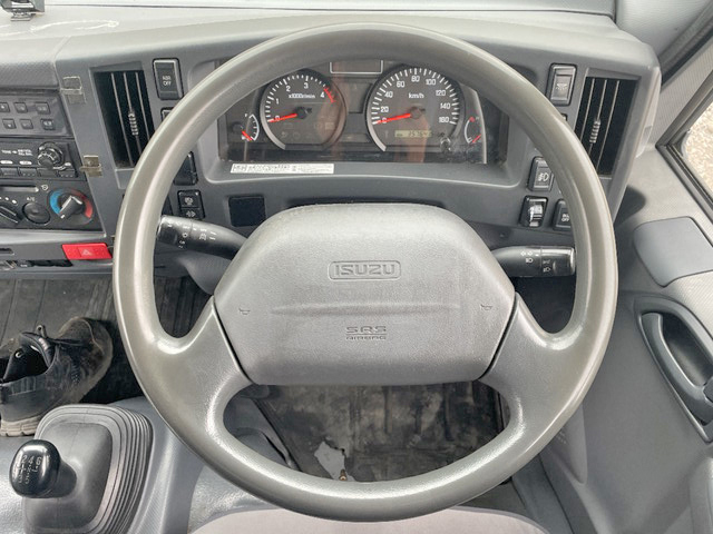 いすゞエルフ冷凍車（冷蔵車）小型（2t・3t）[写真35]