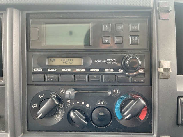 いすゞエルフ冷凍車（冷蔵車）小型（2t・3t）[写真36]