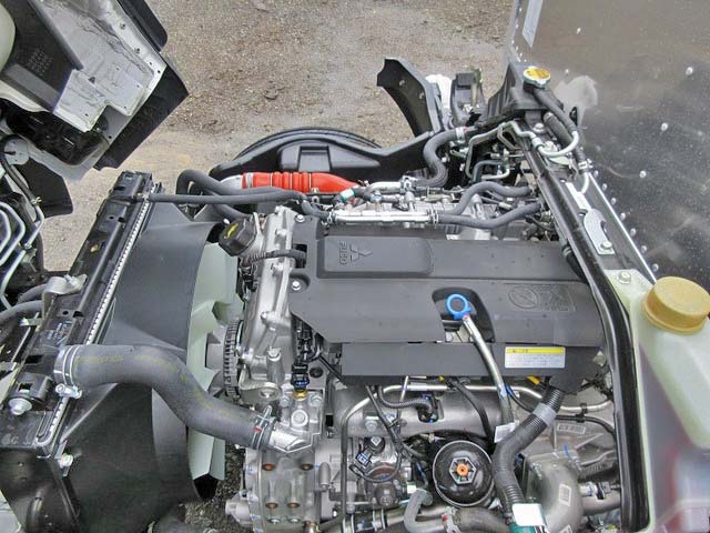 三菱ふそうキャンターアルミバン小型（2t・3t）[写真08]