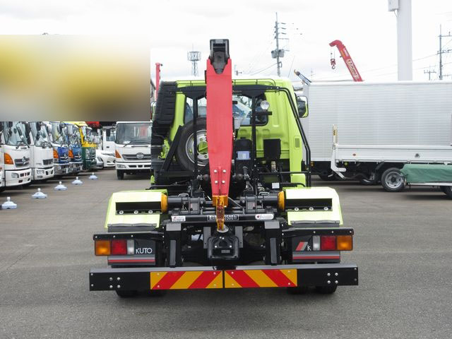 三菱ふそうファイターコンテナ専用車中型（4t）[写真11]