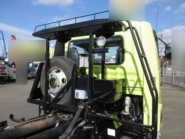 三菱ふそうファイターコンテナ専用車中型（4t）[写真13]