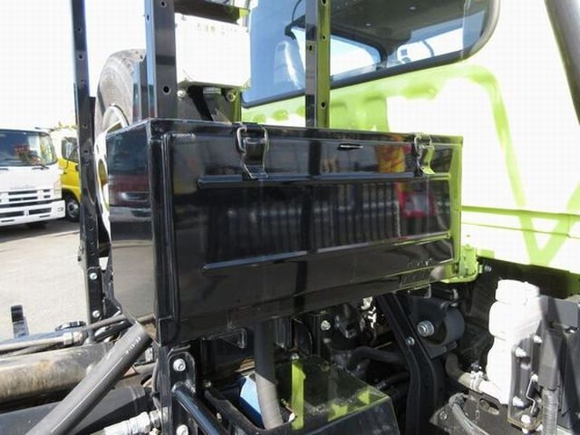 三菱ふそうファイターコンテナ専用車中型（4t）[写真14]