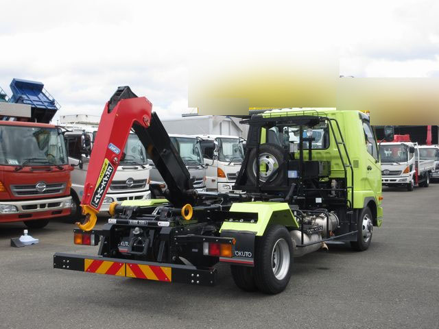 三菱ふそうファイターコンテナ専用車中型（4t）[写真04]
