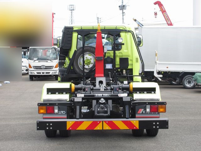 三菱ふそうファイターコンテナ専用車中型（4t）[写真07]