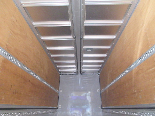 UDトラックスコンドルアルミウイング中型（4t）[写真08]