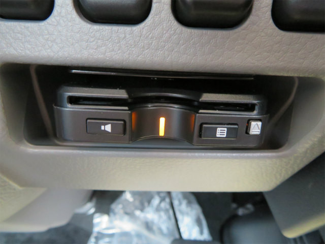 三菱ふそうキャンターセルフローダー小型（2t・3t）[写真17]