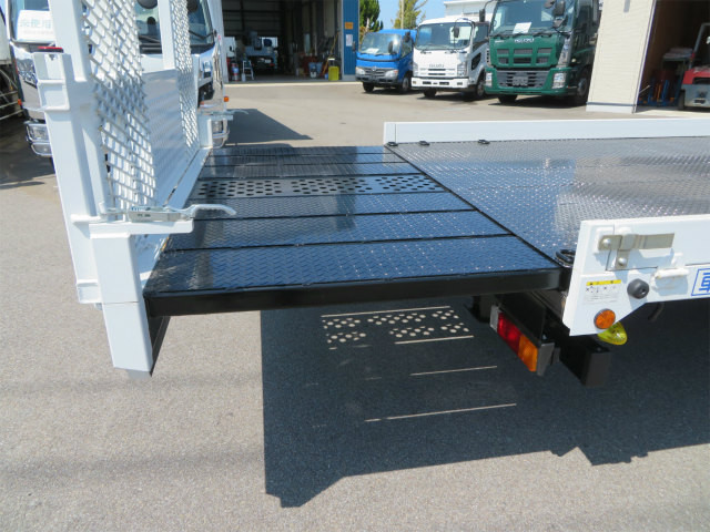 三菱ふそうキャンターセルフローダー小型（2t・3t）[写真26]