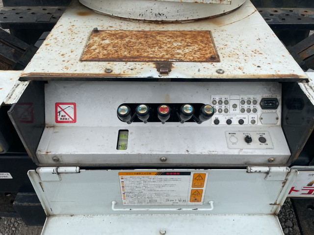 三菱ふそうキャンター高所作業車小型（2t・3t）[写真15]