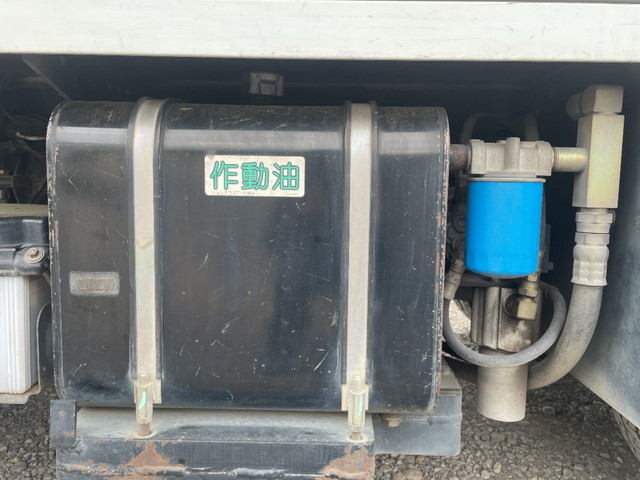 三菱ふそうキャンター高所作業車小型（2t・3t）[写真24]