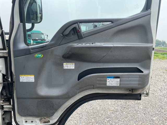 三菱ふそうキャンター高所作業車小型（2t・3t）[写真29]