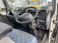 三菱ふそうキャンター高所作業車小型（2t・3t）[写真33]