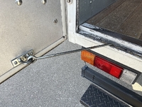 三菱ふそうキャンターアルミバン小型（2t・3t）[写真12]