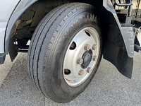 三菱ふそうキャンターアルミバン小型（2t・3t）[写真19]