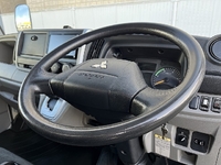 三菱ふそうキャンターアルミバン小型（2t・3t）[写真25]