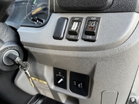 三菱ふそうキャンターアルミバン小型（2t・3t）[写真26]