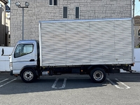 三菱ふそうキャンターアルミバン小型（2t・3t）[写真03]