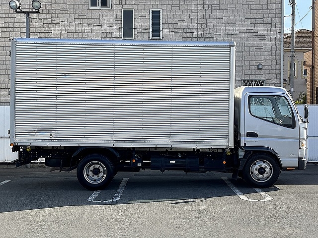 三菱ふそうキャンターアルミバン小型（2t・3t）[写真04]