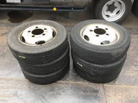 日野デュトロ平ボディ小型（2t・3t）[写真13]