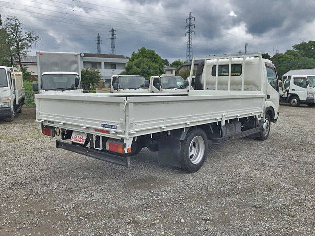 トラック　デュトロ　平ボディ荷台　208×445 トラックデュトロ平ボディ荷台208×445 (ケンシロウ) 虻田のパーツの