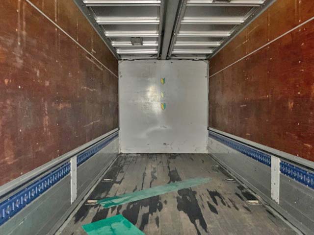 三菱ふそうファイターアルミウイング中型（4t）[写真09]