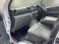 日産キャラバン冷凍車（冷蔵車）小型（2t・3t）[写真10]