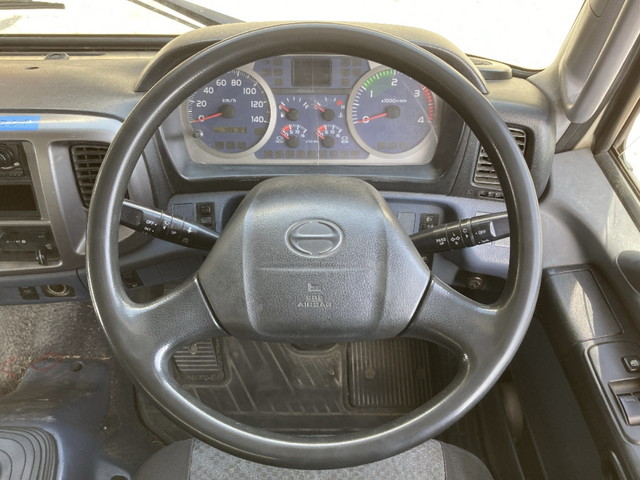 日野レンジャーアルミブロック中型（4t）[写真28]