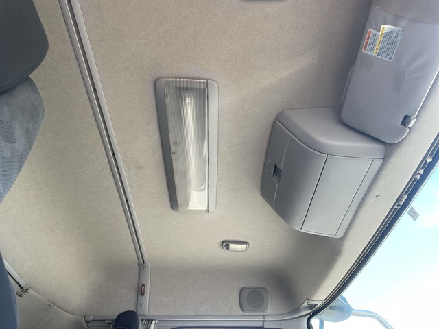 UDトラックスクオン冷凍車（冷蔵車）大型（10t）[写真30]