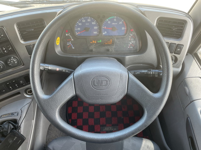 UDトラックスクオン冷凍車（冷蔵車）大型（10t）[写真31]