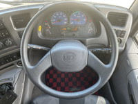 UDトラックスクオン冷凍車（冷蔵車）大型（10t）[写真31]