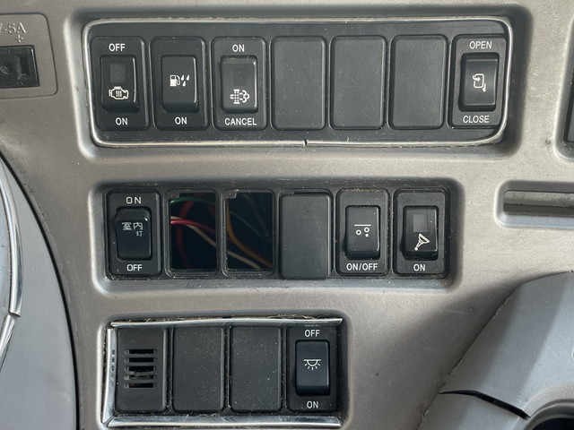 UDトラックスクオン冷凍車（冷蔵車）大型（10t）[写真34]