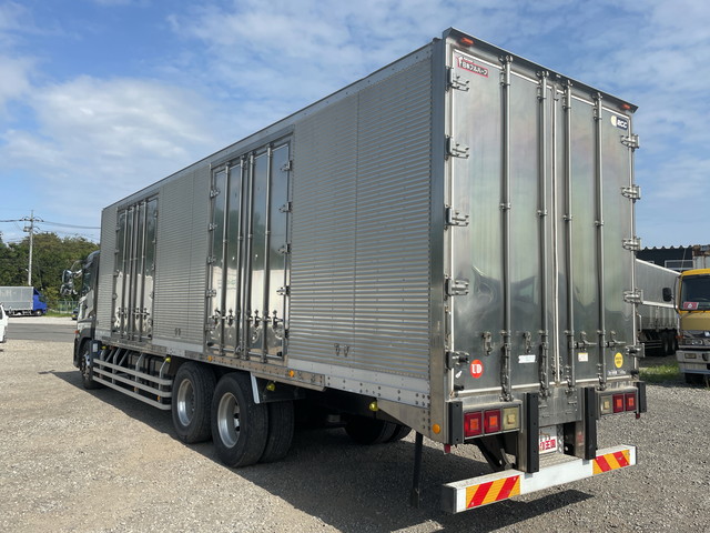 UDトラックスクオン冷凍車（冷蔵車）大型（10t）[写真04]