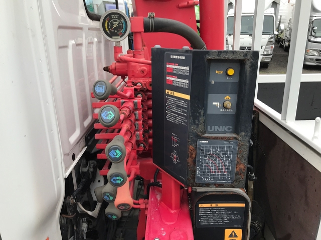 いすゞエルフクレーン3段小型（2t・3t）[写真17]