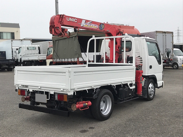 いすゞエルフクレーン3段小型（2t・3t）[写真02]