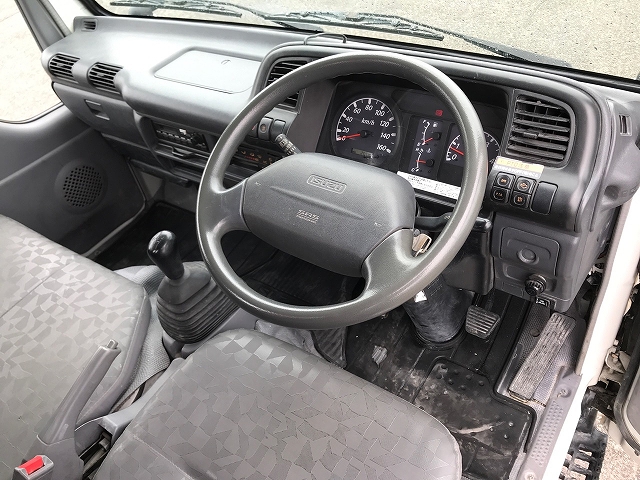 いすゞエルフクレーン3段小型（2t・3t）[写真24]