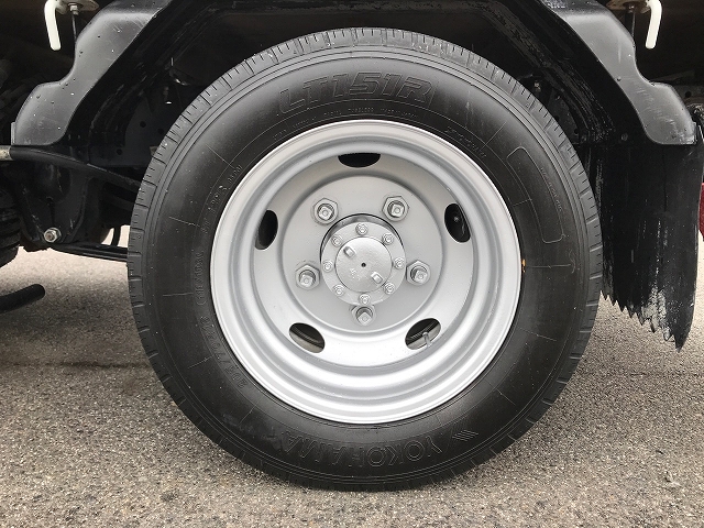 いすゞエルフクレーン3段小型（2t・3t）[写真28]