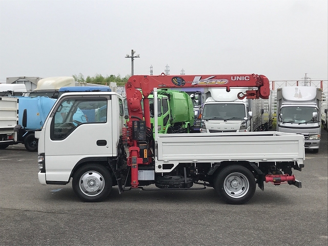 いすゞエルフクレーン3段小型（2t・3t）[写真08]