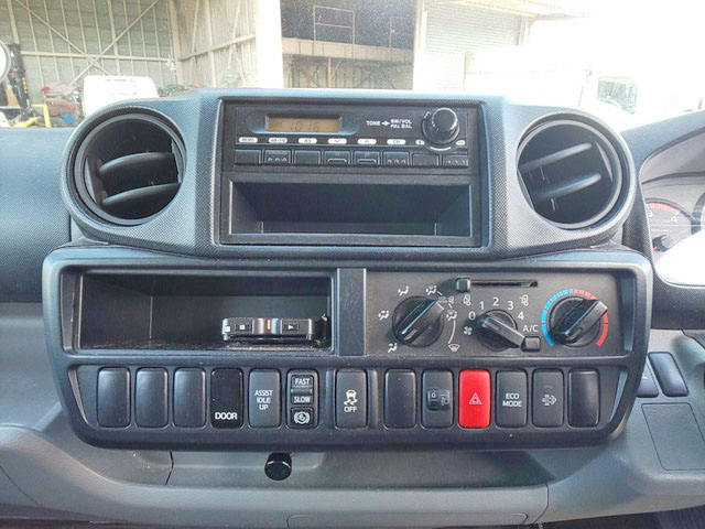 日野デュトロアルミバン小型（2t・3t）[写真37]