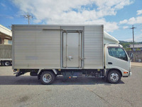 日野デュトロアルミバン小型（2t・3t）[写真07]