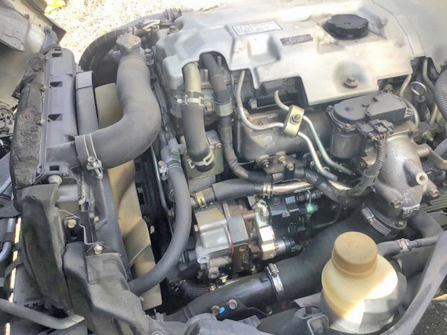 三菱ふそうキャンター平ボディ小型（2t・3t）[写真23]