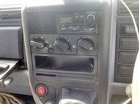 三菱ふそうキャンター平ボディ小型（2t・3t）[写真32]