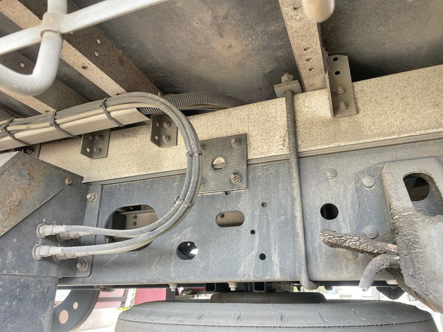 いすゞフォワードアルミウイング増トン（6t・8t）[写真24]