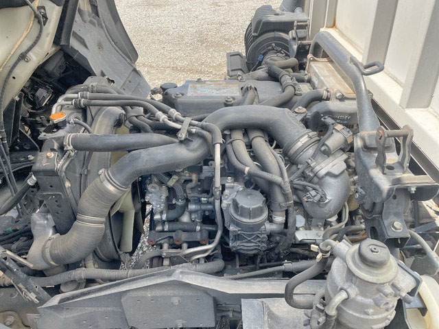 いすゞフォワードアルミウイング増トン（6t・8t）[写真27]