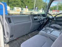 いすゞフォワードアルミウイング増トン（6t・8t）[写真32]