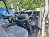 いすゞフォワードアルミウイング増トン（6t・8t）[写真36]