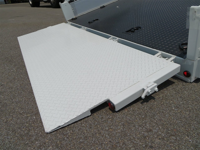 三菱ふそうキャンターセーフティローダー小型（2t・3t）[写真21]