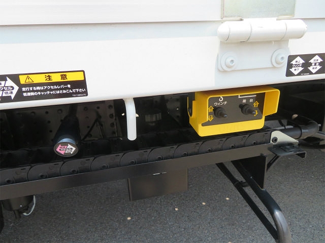 三菱ふそうキャンターセーフティローダー小型（2t・3t）[写真22]