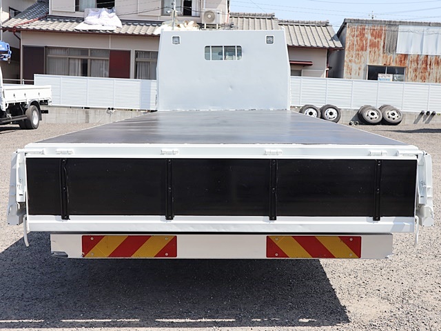 三菱ふそうキャンター平ボディ小型（2t・3t）[写真10]