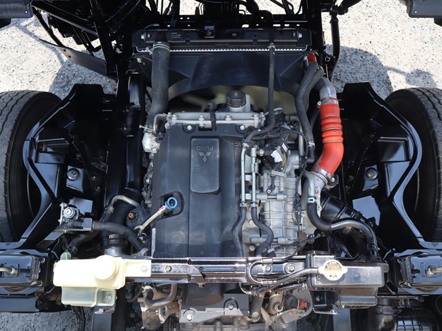 三菱ふそうキャンター平ボディ小型（2t・3t）[写真14]