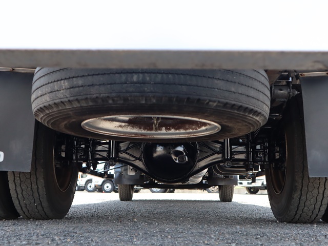 三菱ふそうキャンター平ボディ小型（2t・3t）[写真18]